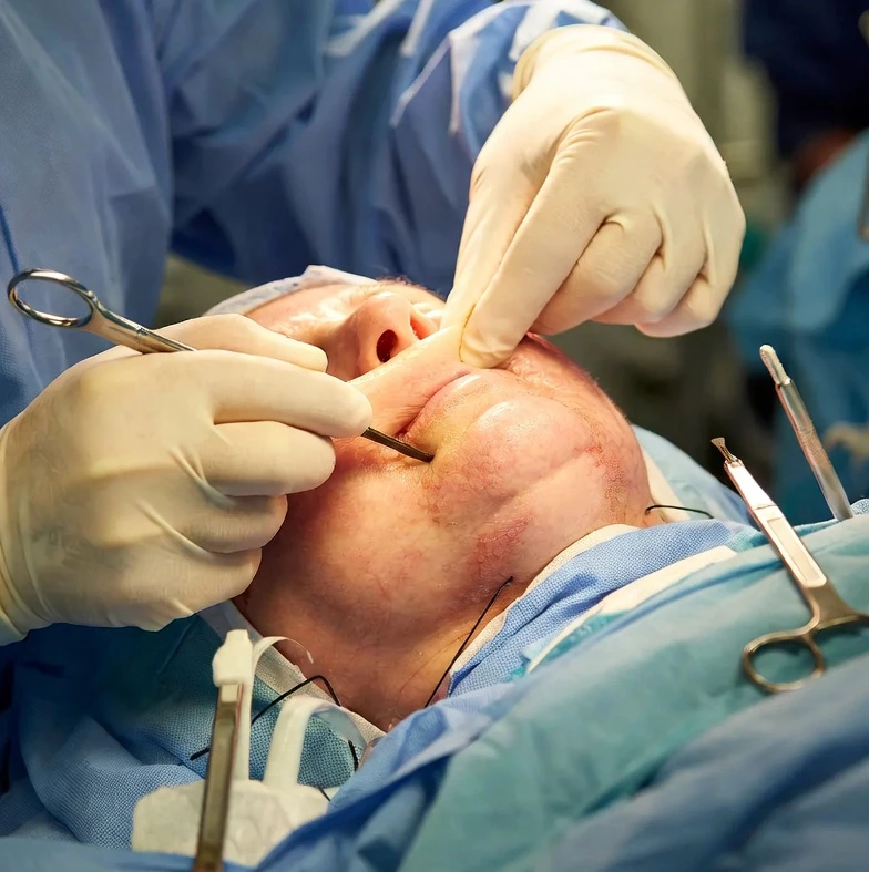 شد الوجه والرقبة